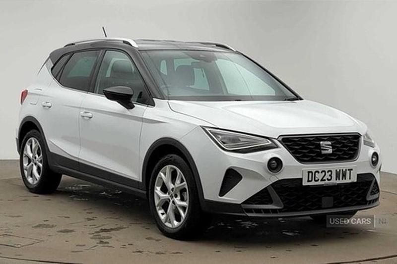 White Used 2023 Seat Arona FR SUV | £15,685 (Fair price) - Image 1/1