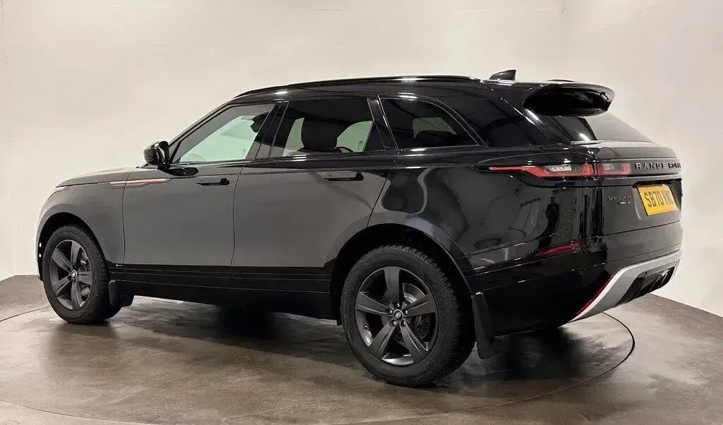 Used Land Rover Range Rover Velar R-Dynamic 180 HP (132 kW) 2020 Black SUV