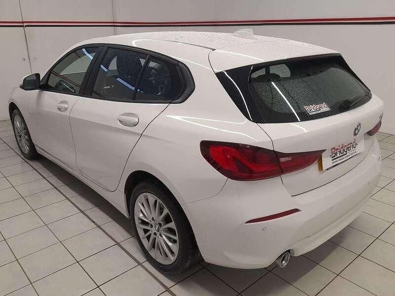 Used BMW 118 2024 White Hatchback