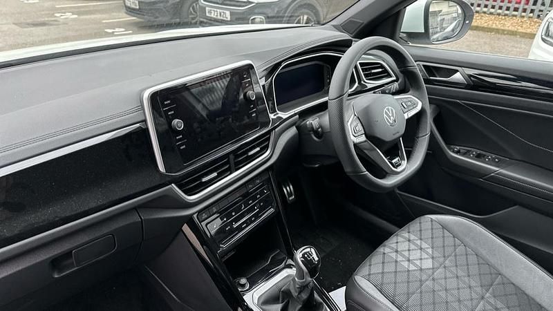 New VW T-Roc R-line 150 HP (110 kW) 2025 Pure white SUV