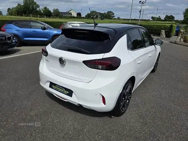 Used Vauxhall Corsa Edition 75 HP (55 kW) 2022 White Hatchback