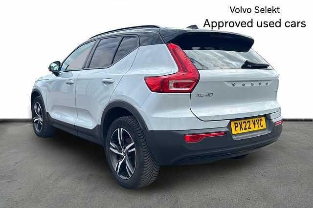 Used Volvo XC40 R-Design 161 HP (118 kW) 2022 Silver SUV