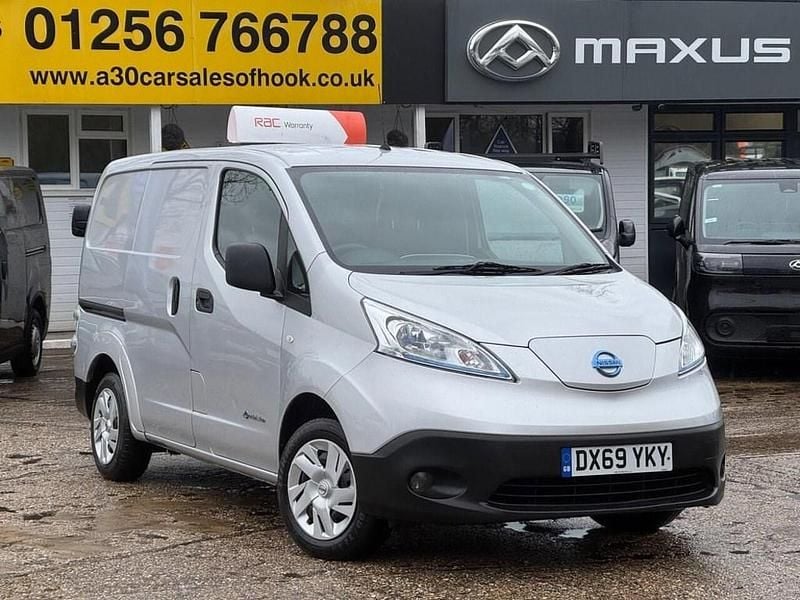Silver Used 2020 Nissan e-NV200 Acenta Van | £5,987 (Good price) - Image 1/4