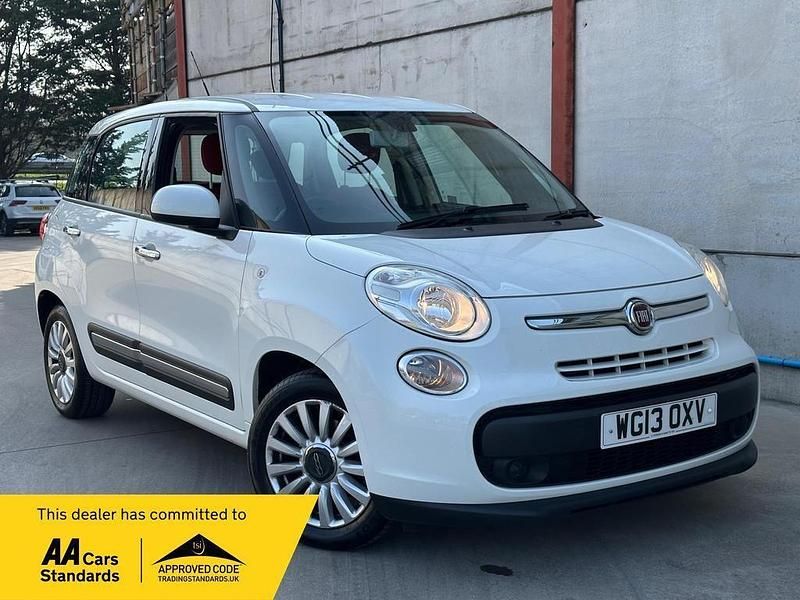 White Used 2013 Fiat 500L Pop Star MPV | £3,395 (Fair price) - Image 1/2