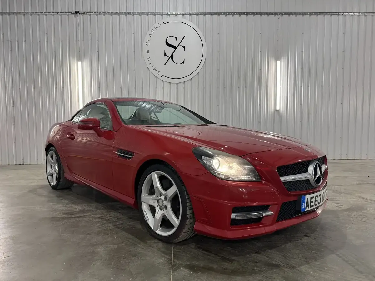 Used Mercedes SLK250 AMG 204 HP (150 kW) 2013 Red Cabriolet