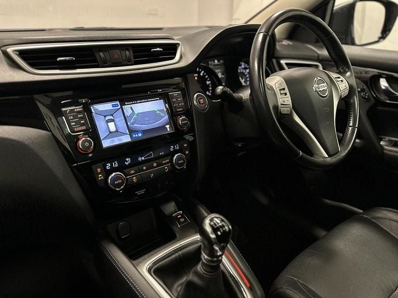 Used Nissan Qashqai Tekna 110 HP (80 kW) 2017 Blue SUV