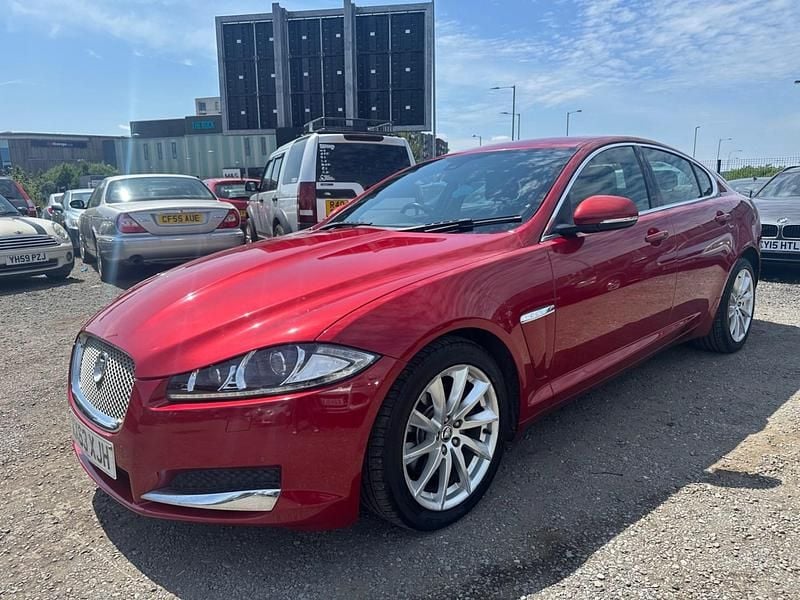 Usado Jaguar XF Premium Luxury 200 HP (147 kW) 2013 Vermelho Sedan
