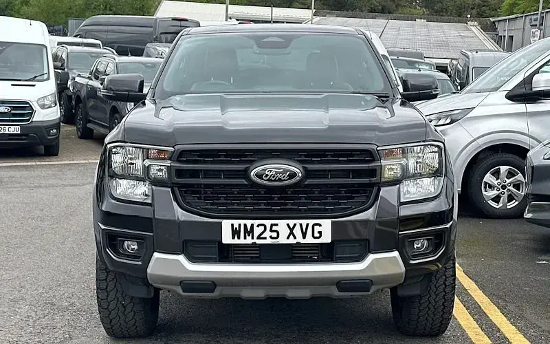 Gebraucht Ford Ranger Tremor 205 PS (150 kW) 2025 Schwarz Pickup