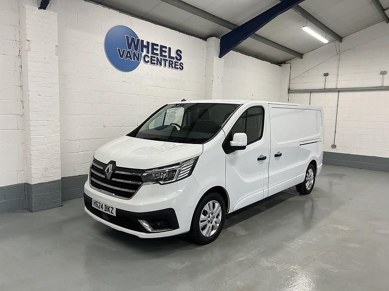 Used Renault Trafic 2024 White MPV