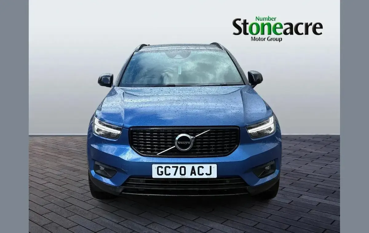 Used Volvo XC40 R-Design Pro 194 HP (142 kW) 2021 Blue SUV