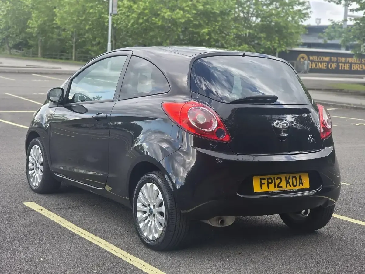Used Ford Ka Zetec 69 HP (50 kW) 2012 Black Hatchback