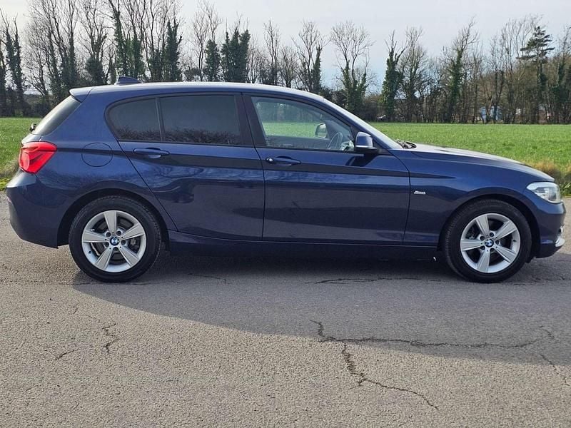 Used BMW 118 Sport Line 2015 Blue Hatchback