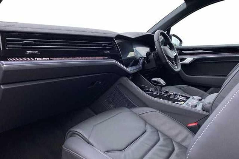 Used VW Touareg Black Edition 286 HP (210 kW) 2025 Grenadilla black SUV