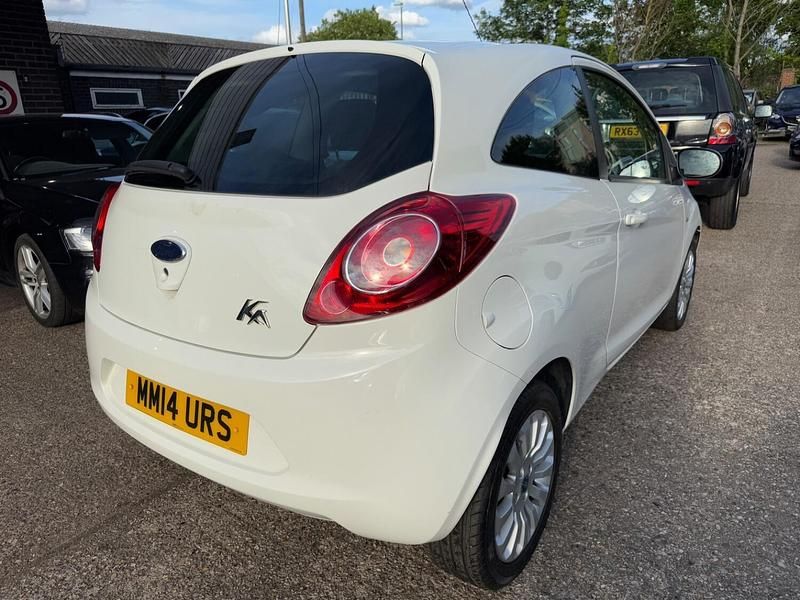 Used Ford Ka Zetec 69 HP (50 kW) 2014 White Hatchback