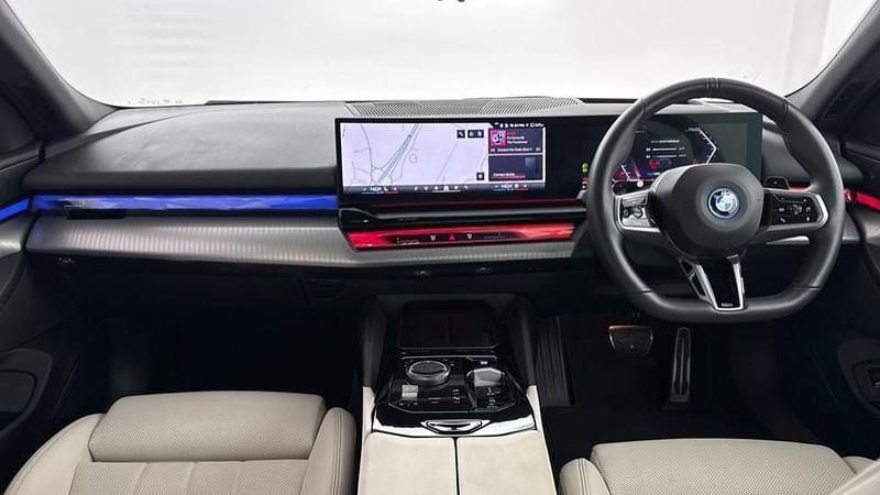 Used BMW 530e M Sport 295 HP (216 kW) 2025 Grey Estate