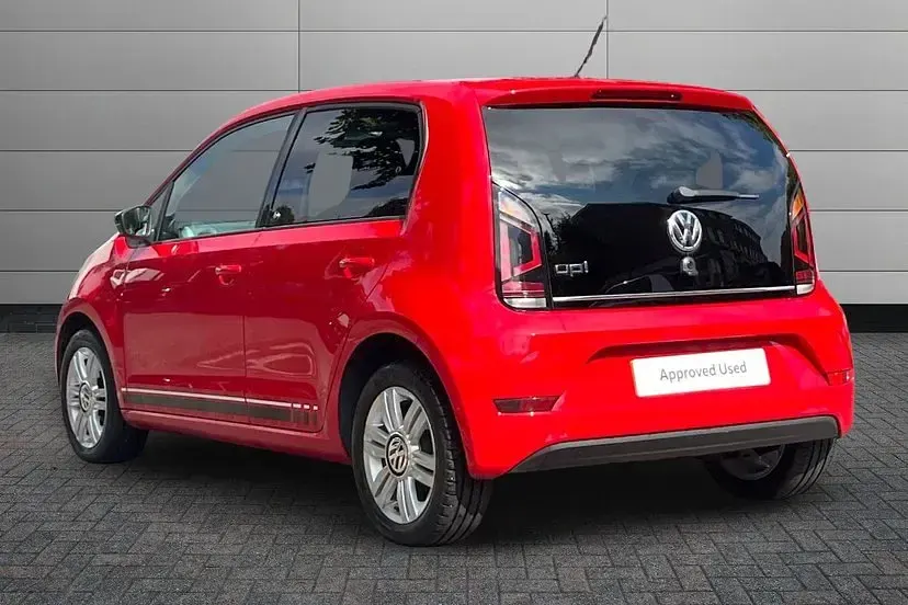 Used VW up! Beats 60 HP (44 kW) 2019 Red Hatchback