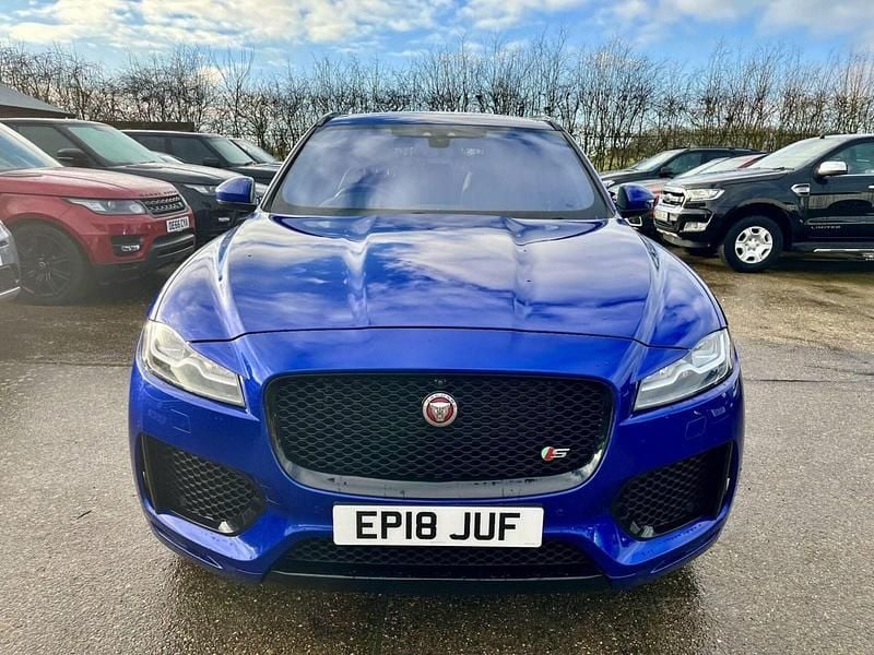 Used Jaguar F-Pace Supercharged 380 HP (279 kW) 2018 Blue SUV
