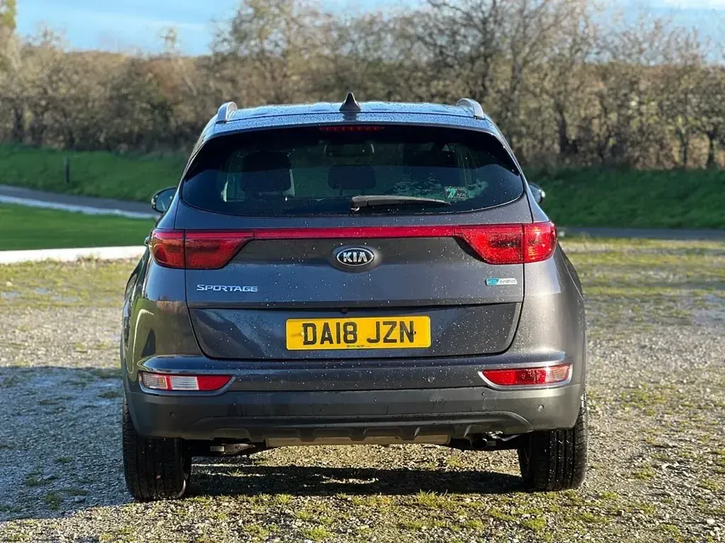 Used Kia Sportage 114 HP (83 kW) 2018 Silver SUV
