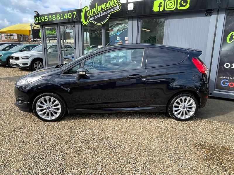 Used Ford Fiesta Sport 95 HP (69 kW) 2016 Black Van
