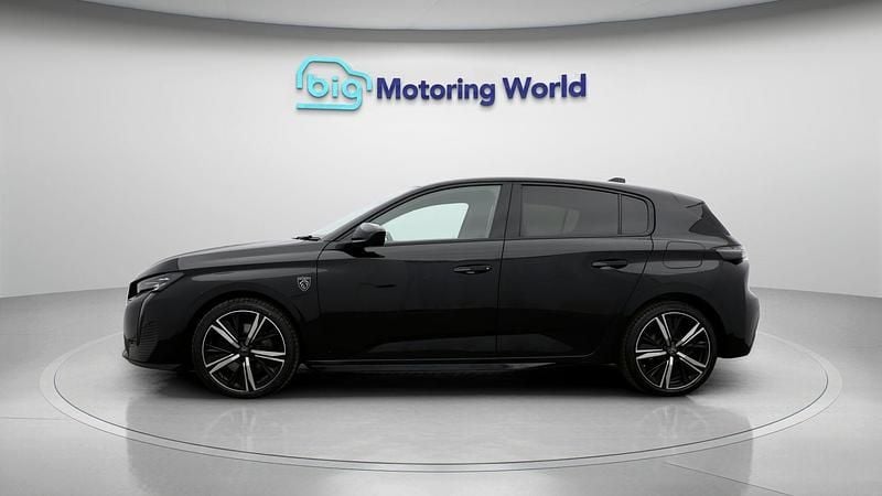 Used Peugeot 308 Premium 224 HP (164 kW) 2022 Black Hatchback