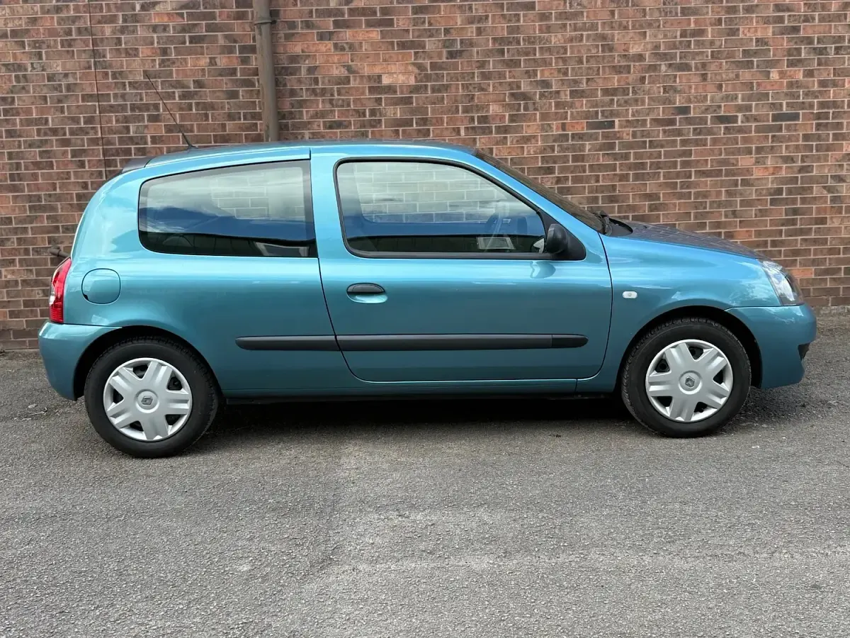 Used Renault Clio Campus 2007 Blue Hatchback