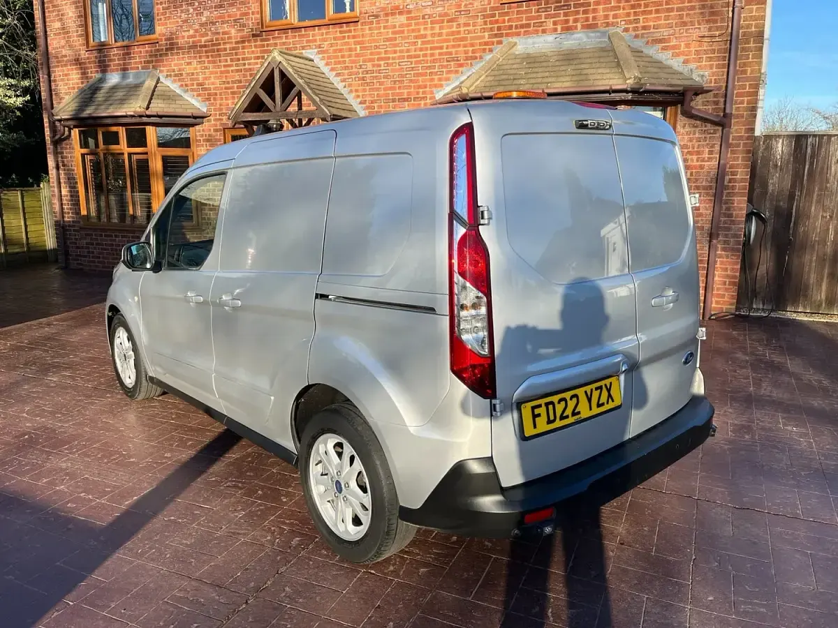 Used Ford Transit Connect Limited 120 HP (88 kW) 2022 Silver MPV