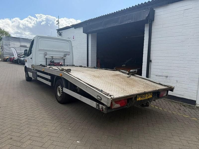 Usado Mercedes Sprinter 143 HP (105 kW) 2018 Branco Van