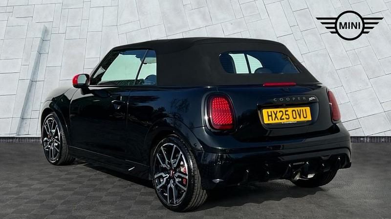 Used Mini John Cooper Works 228 HP (167 kW) 2025 Black Hatchback