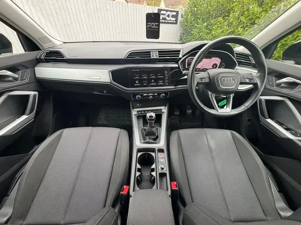 Used Audi Q3 Design 150 HP (110 kW) 2022 Blue SUV