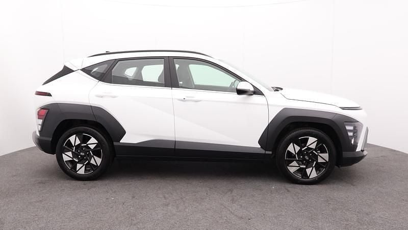 Used Hyundai Kona Advanced 2025 White SUV
