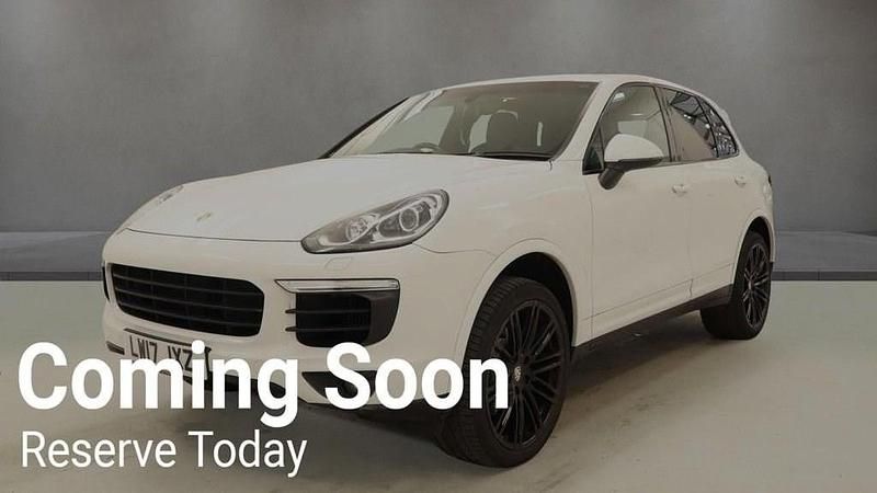 Used Porsche Cayenne Platinum Edition 262 HP (192 kW) 2017 White SUV