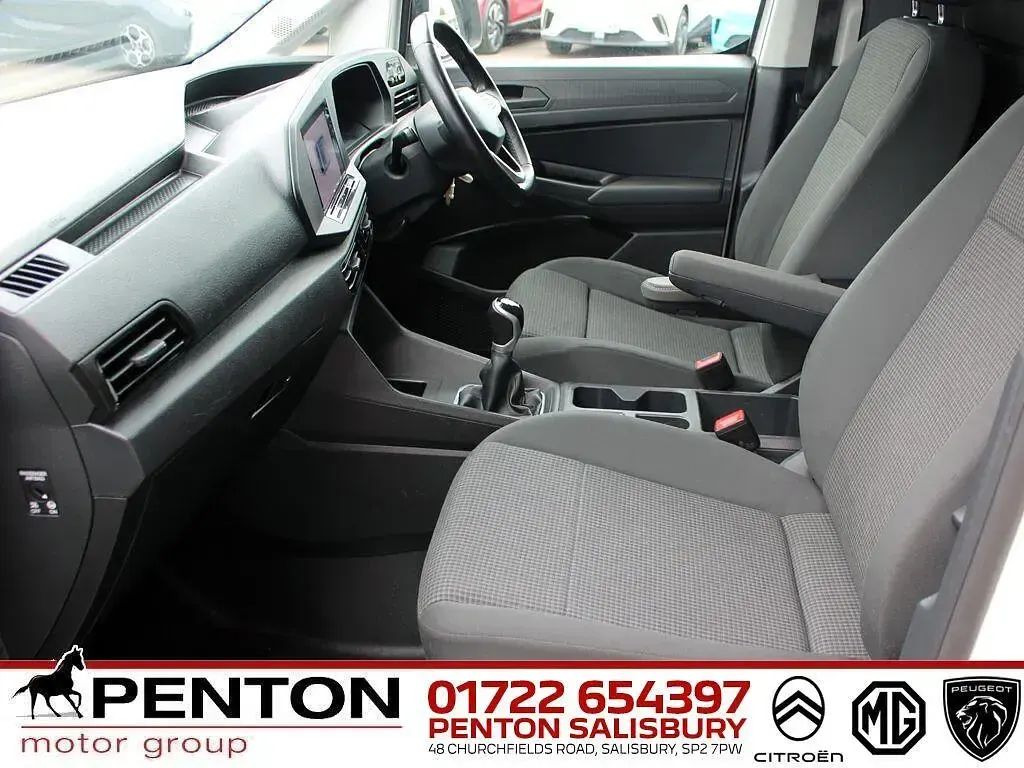 Used VW Caddy Pro 122 HP (89 kW) 2021 White MPV