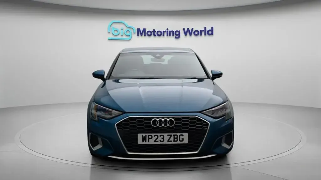 Used Audi A3 Sportback Sport 204 HP (150 kW) 2023 Blue Hatchback