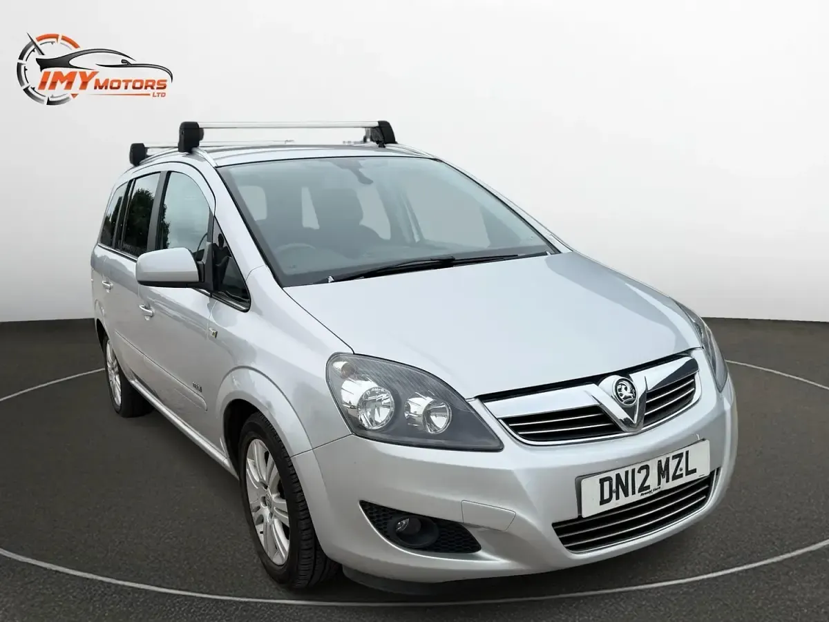 Used Vauxhall Zafira Design Edition 140 HP (102 kW) 2012 Silver MPV