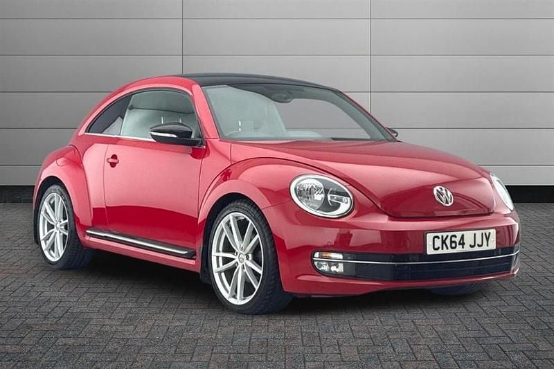 Tornado red Used 2014 VW Beetle Sportline Hatchback | £7,395 (Fair price) - Image 1/4