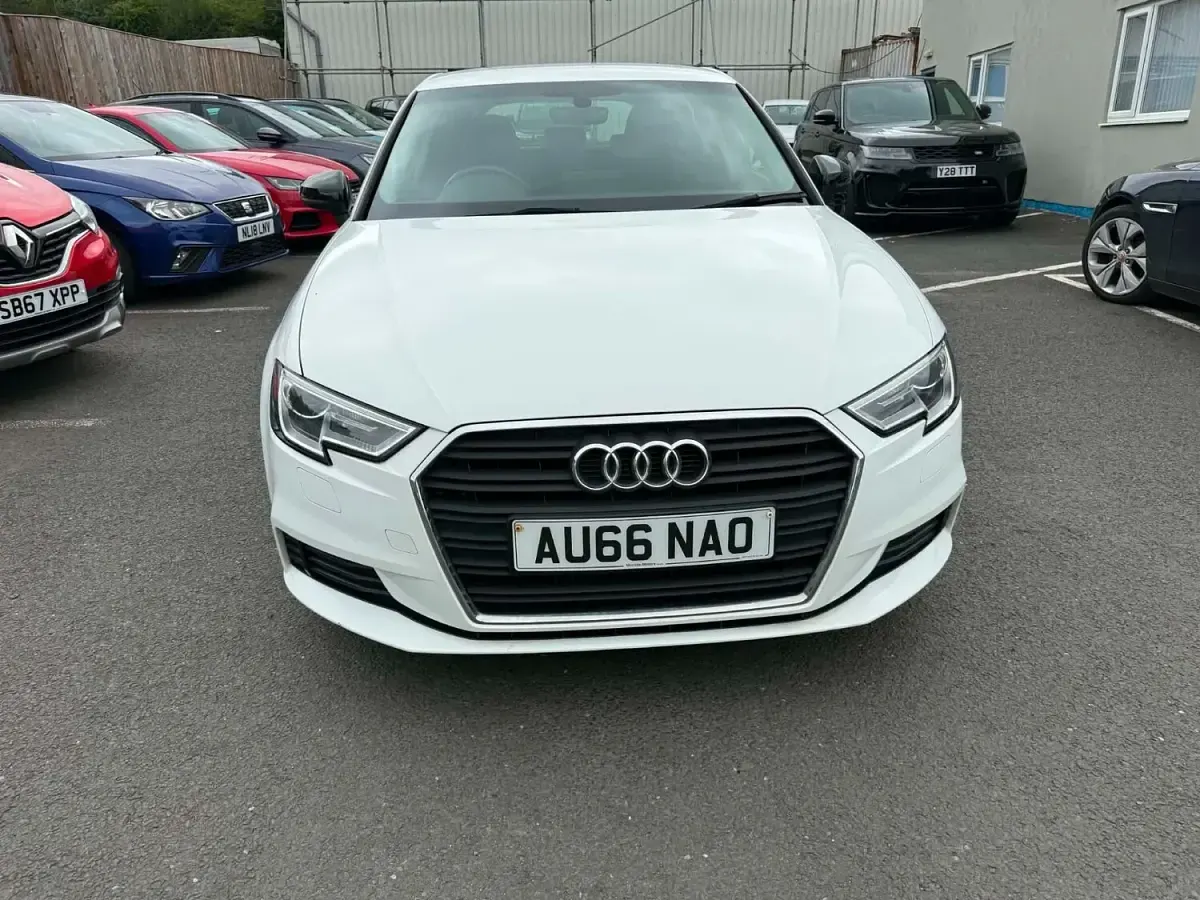 Used Audi A3 Performance 116 HP (85 kW) 2016 White Hatchback