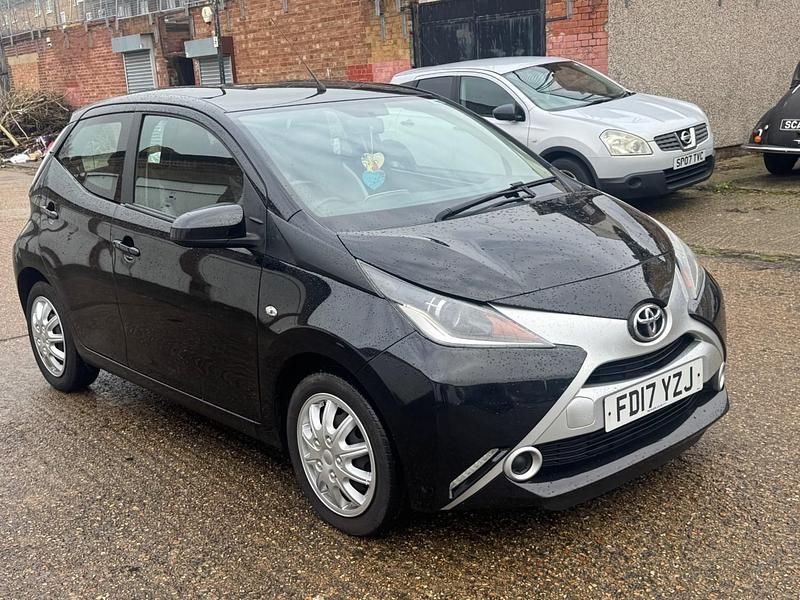 Used Toyota Aygo X-play 2017 Black Hatchback