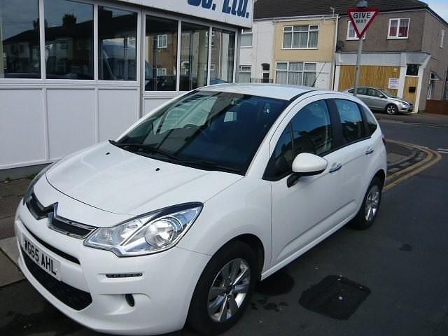 Used Citroën C3 PureTech 2015 White Hatchback