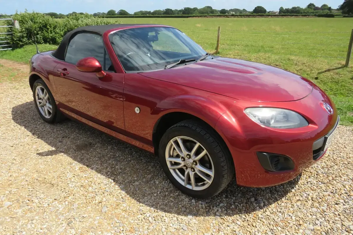 Used Mazda MX5 126 HP (92 kW) 2009 Red Cabriolet