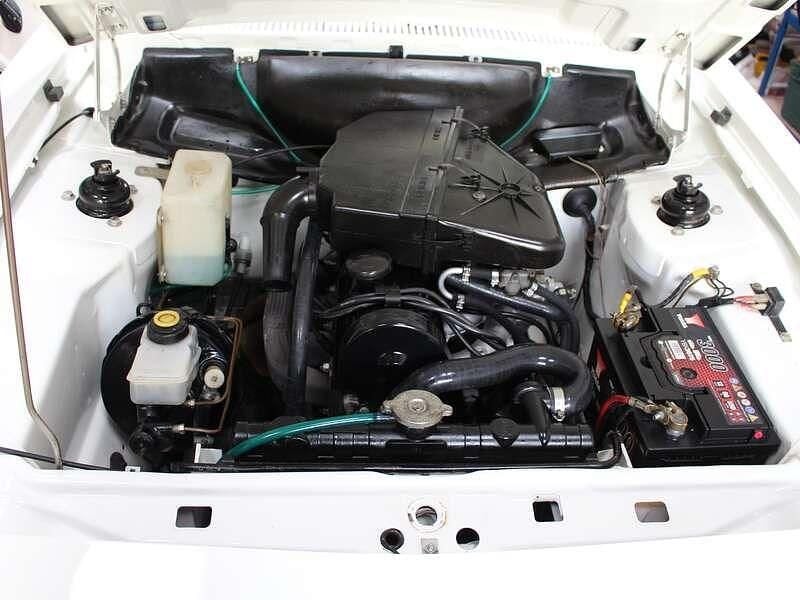 Image 3/4