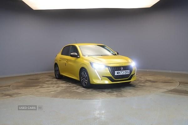 Used Peugeot 208 Active+ 74 HP (54 kW) 2024 Yellow Hatchback