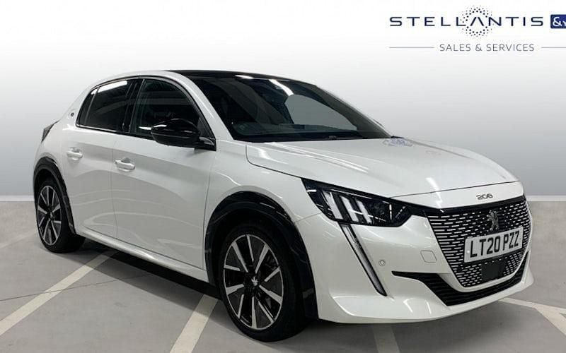 Used Peugeot e-208 GT-line 100 kW (137 HP) 2020 White Hatchback