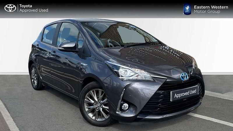 Grey Used 2017 Toyota Yaris Hybrid Hatchback | £11,499 (Fair price) - Image 1/4