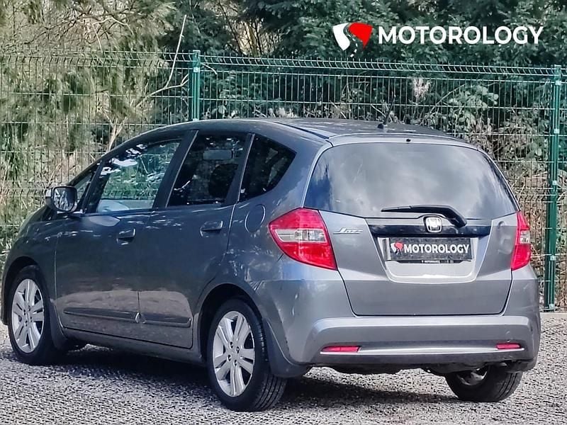 Used Honda Jazz ES 99 HP (72 kW) 2014 Grey Hatchback