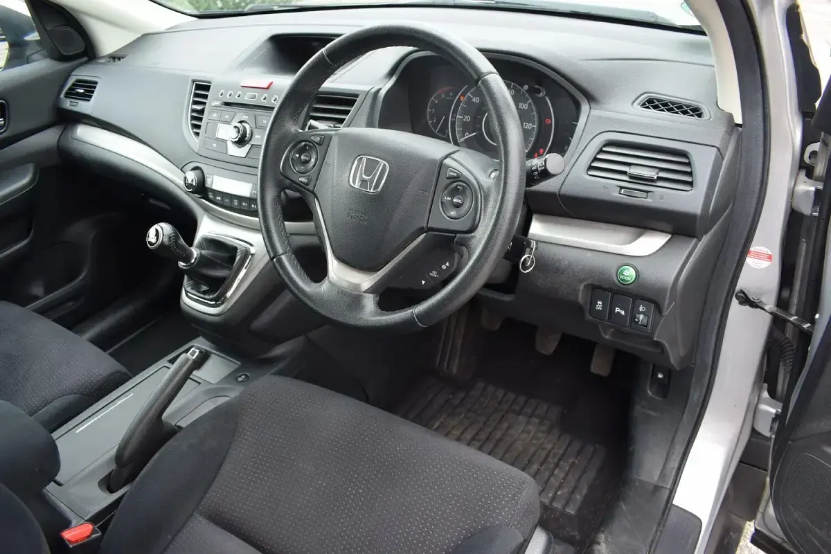 Used Honda CR-V SE 150 HP (110 kW) 2012 Silver SUV