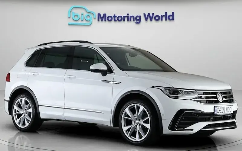 Usado VW Tiguan R-line 150 CV (110 kW) 2023 SUV