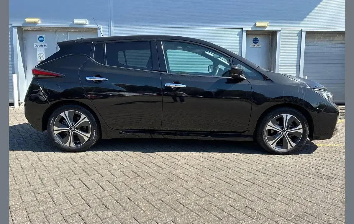 Used Nissan Leaf 108 kW (147 HP) 2018 Black Hatchback
