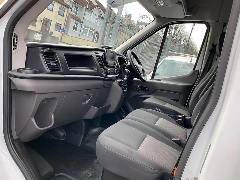 Used Ford Transit 170 HP (125 kW) 2023 White Van