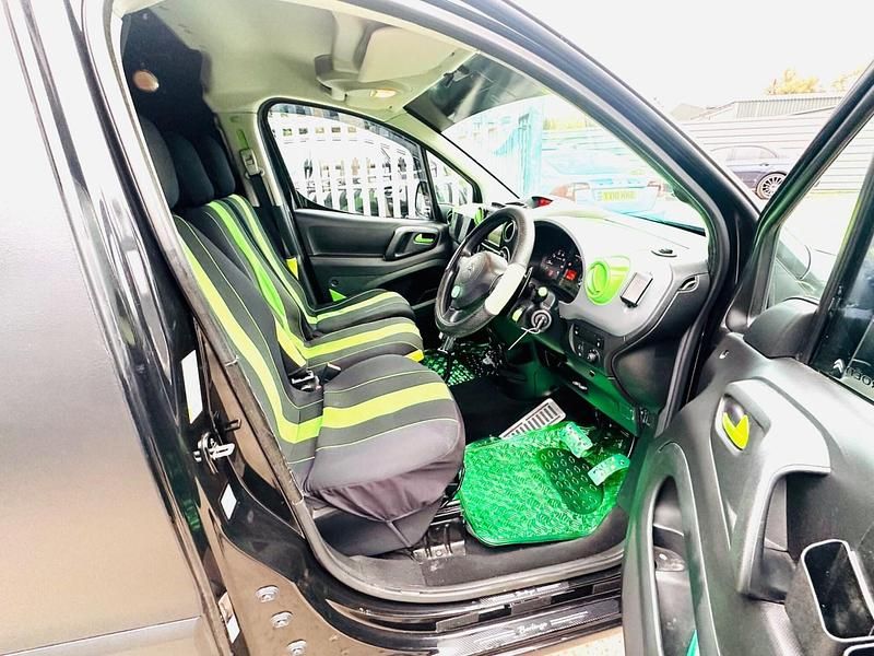 Used Citroën Berlingo 2015 Black MPV