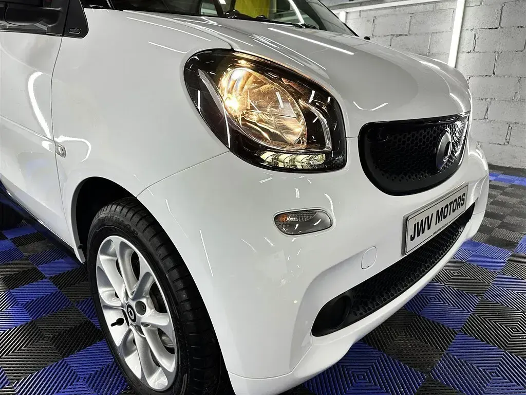 Used Smart ForTwo Coupé Passion 2017 White Coupe